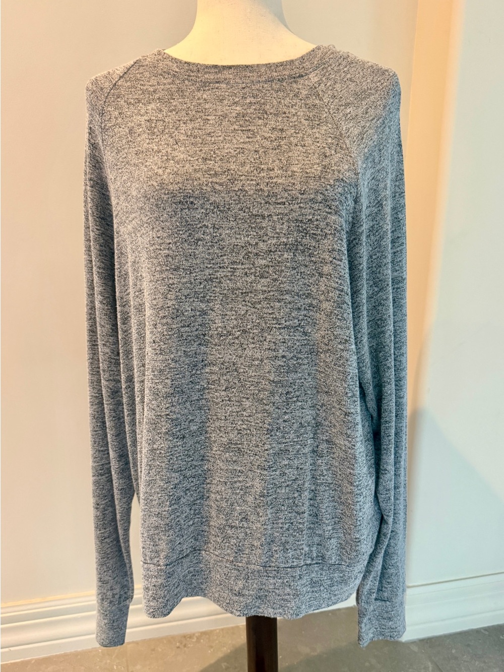 M.I.L.A. Gray Marled Oversized Long Sleeve Top Size Medium